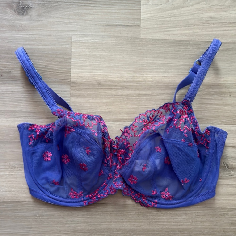 Elegant Lace Underwire Bra - Purple and Pink